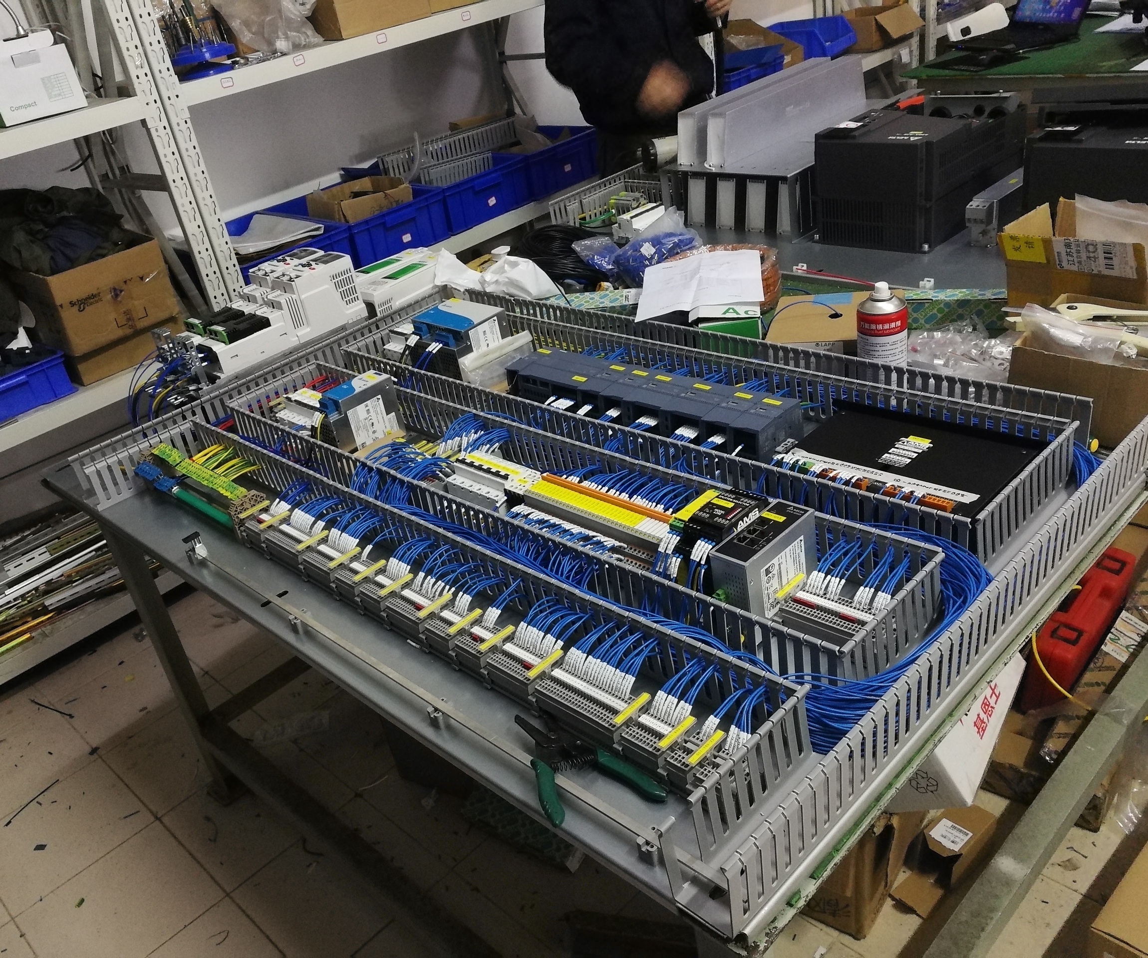 AMS Cabinet 23001920-6